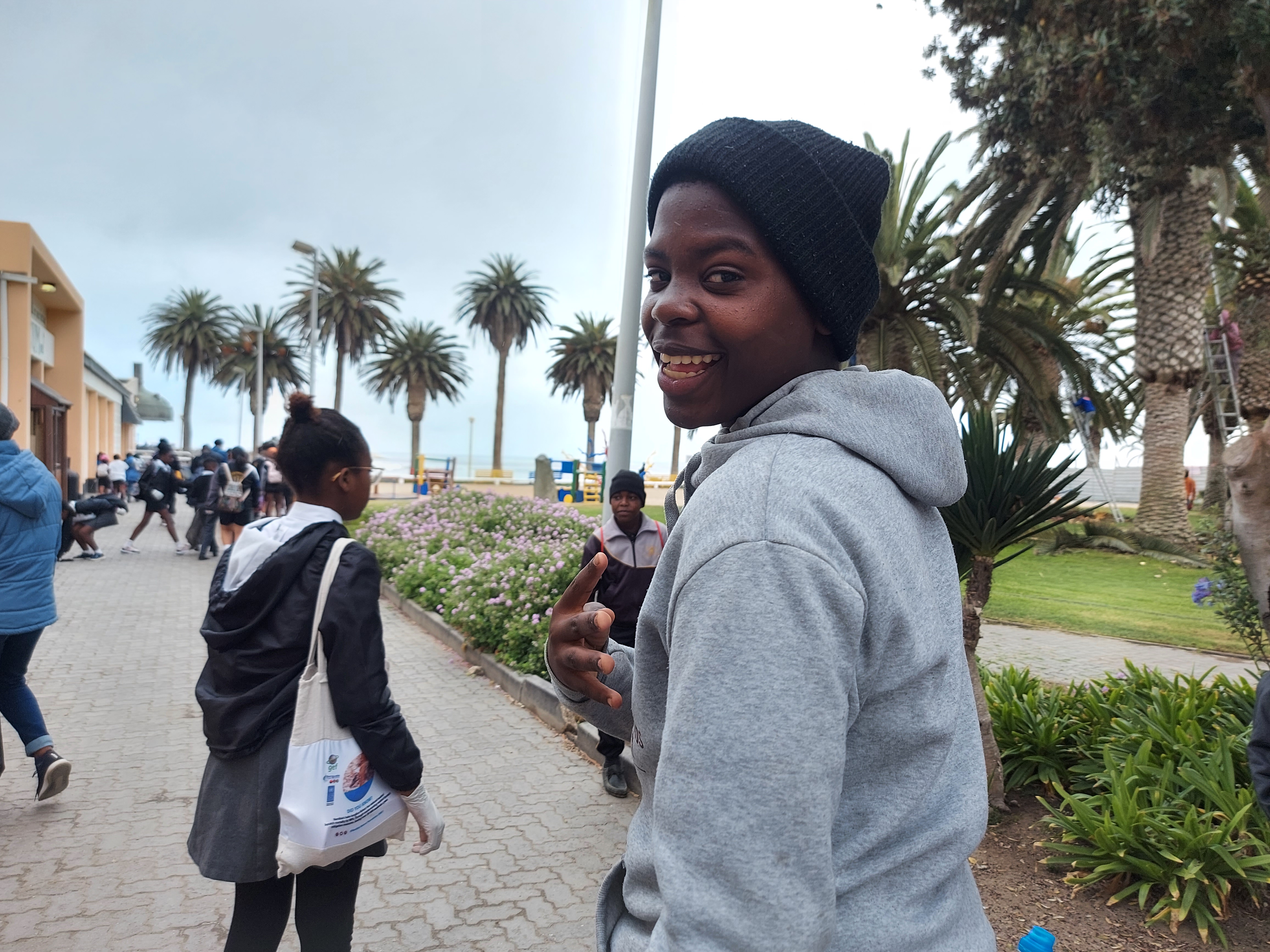 Beach cleanup volunteers